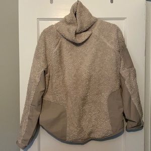 Nike Sherpa pullover